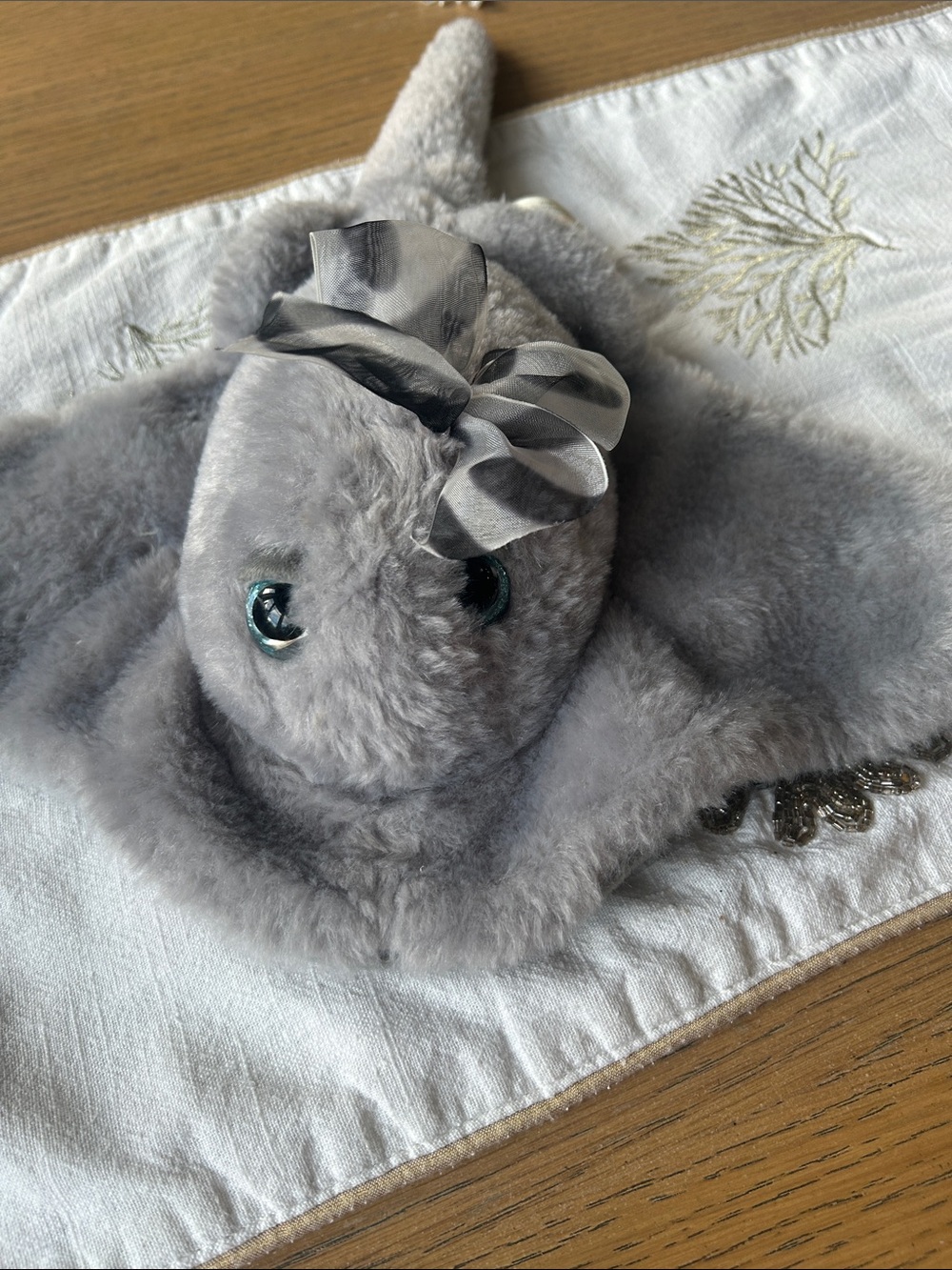 Gray Plush stingray with Bow - Kids Accessories